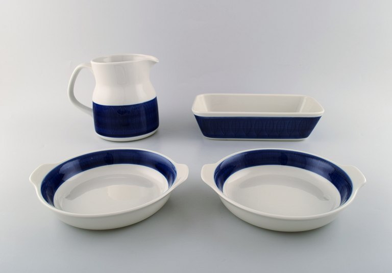 Hertha Bengtsson (1917-1993) for Rörstrand. Set of 4 parts "Koka" service in glazed stoneware. Jug, dish and two bowls.
