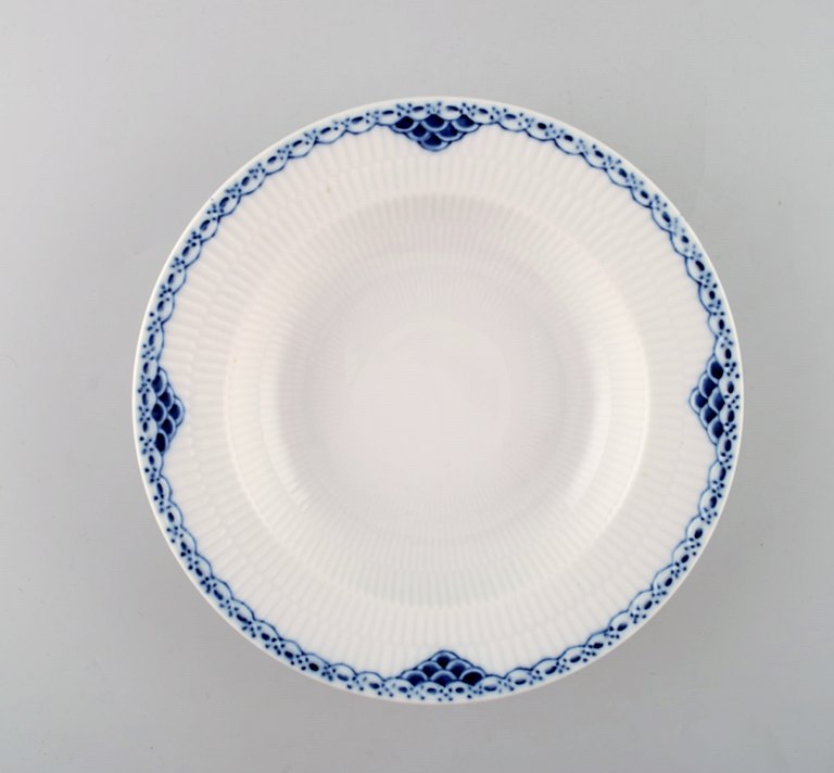 Royal Copenhagen "Prinsesse" dyb tallerken/suppetallerken. Modelnummer 659.