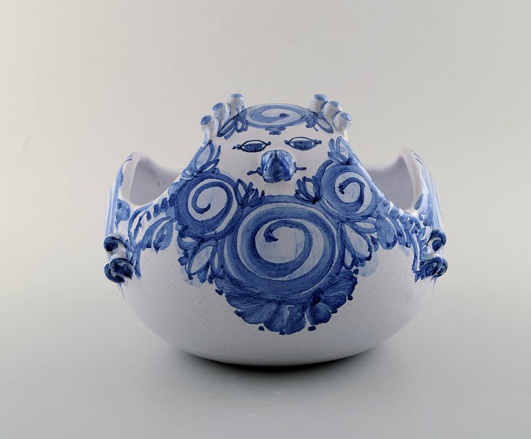 Bjørn Wiinblad unique ceramic bowl. Bird. Model S2.