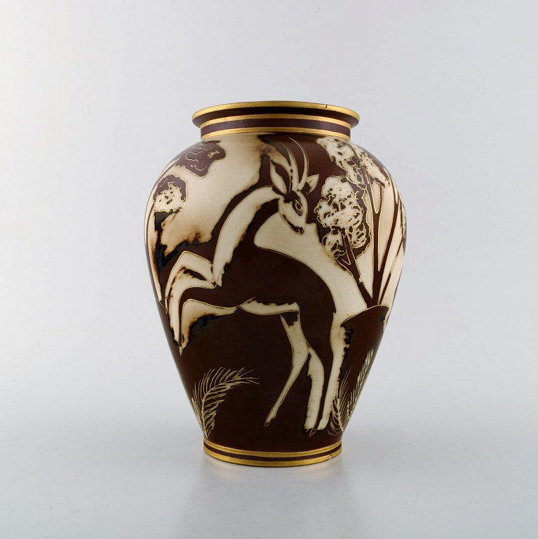 Gunnar Nylund for Rørstrand / ALP Lidköping. Unique hand-drawn art deco Flambé vase with deer. 1930