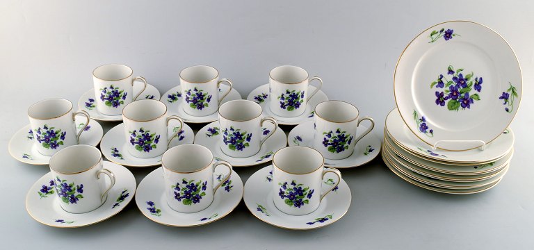 Håndmalet Rosenthal kaffeservice i porcelæn. Komplet til 10 personer med tilhørende tallerkener. 1930/40