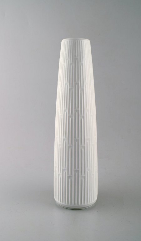 Large Meissen blanc de chine vase with geometric pattern. Stylish design, 1960