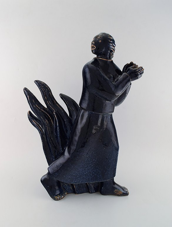 Jais Nielsen (1885-1961) for Royal Copenhagen. Large and impressive sculpture in glazed ceramics. Biblical motif in beautiful blue mussel glaze. Dated 1959.