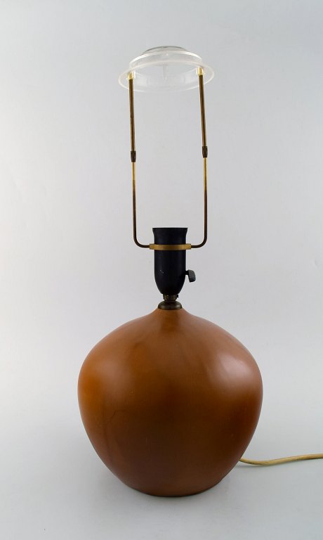 Kähler, HAK. Art deco bordlampe i glaseret stentøj. Smuk glasur i brune nuancer. 1940