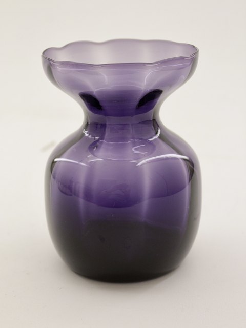 Holmegård eggplant colors hyacinth glass sold
