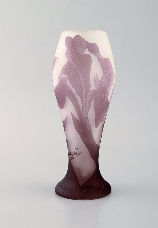 Emile Gallé art glass vase decorated with purple flowers. Ca. 1910.