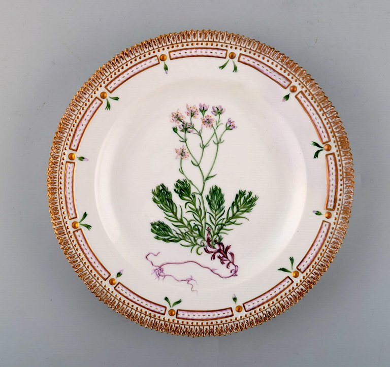 Royal Copenhagen flora danica middagstallerken #20/3549.  