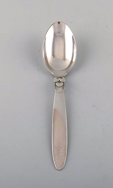 Tidlig Georg Jensen "Kaktus" spiseske i sterlingsølv. Dateret 1933-44. To stk på lager.