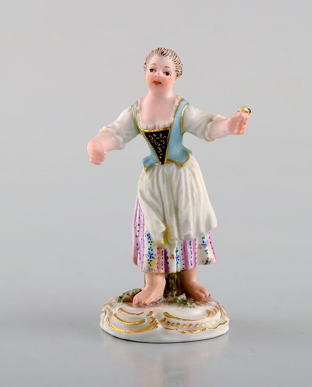 Rare antique Meissen miniature figure after Johann Joachim Kändler in hand-painted porcelain. Girl with flowers. Dated 1850-80. Model Number 2869.