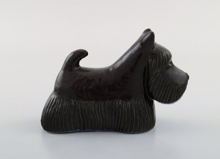 Lisa Larson for K-Studion/Gustavsberg. Skotsk terrier i glaseret keramik. Sent 1900-tallet.