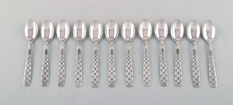 Jens H. Quistgaard (1919-2008), Denmark. 12 Star teaspoons in plated silver. 1960 / 70