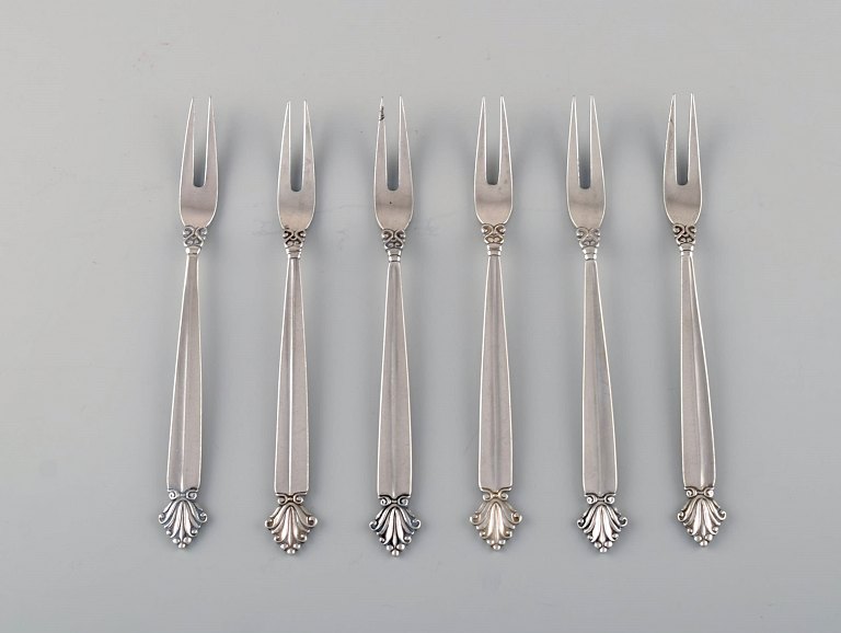 Johan Rohde for Georg Jensen. Six early Acanthus cold meat forks in sterling silver. 1920s.