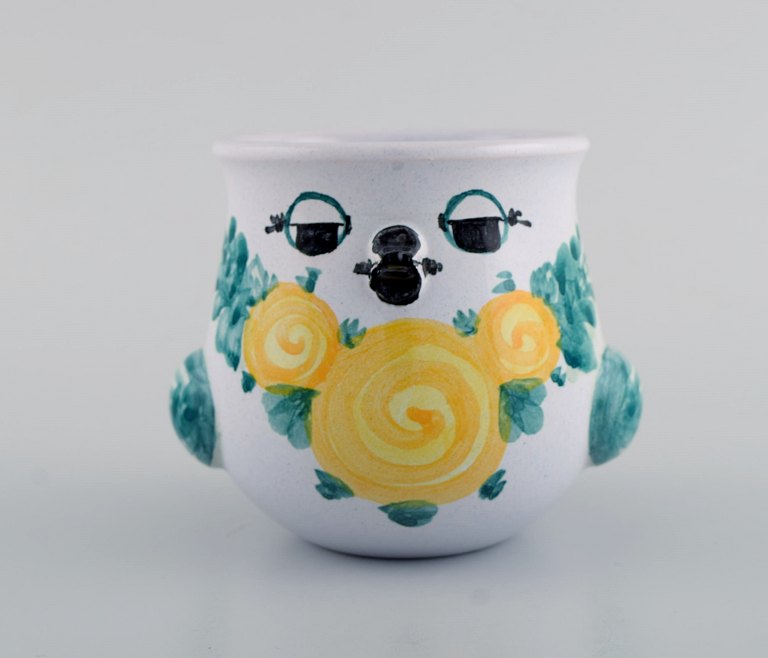 Bjørn Wiinblad (1918-2006), Denmark. Unique vase in glazed ceramics in the shape of a bird. Model V66. Dated 1978.