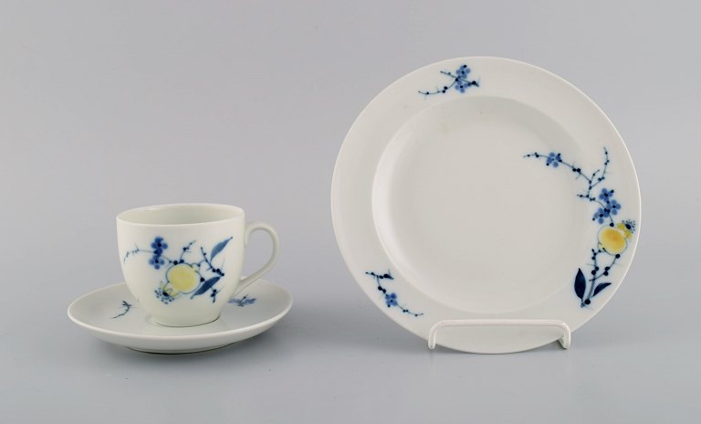 Johannes Hedegaard for Royal Copenhagen. Rare Rimmon coffee cup with saucer and plate in hand-painted porcelain. Dated 1967. Model number 46/14819.