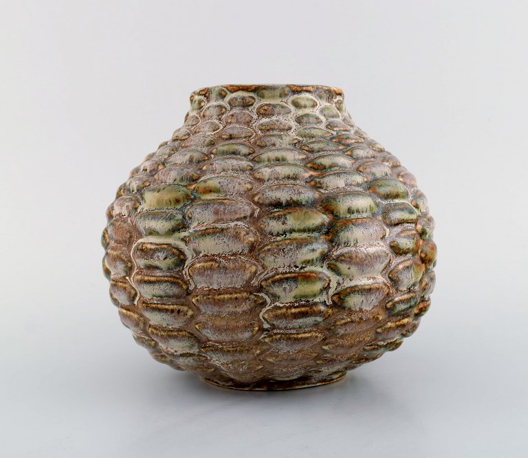 Axel Salto unique vase of stoneware modeled in budded style.Made at Bode Willumsen