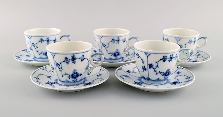 Five  Royal Copenhagen Blue Fluted Plain coffee cups with saucers. Model number 1/2162. 1960