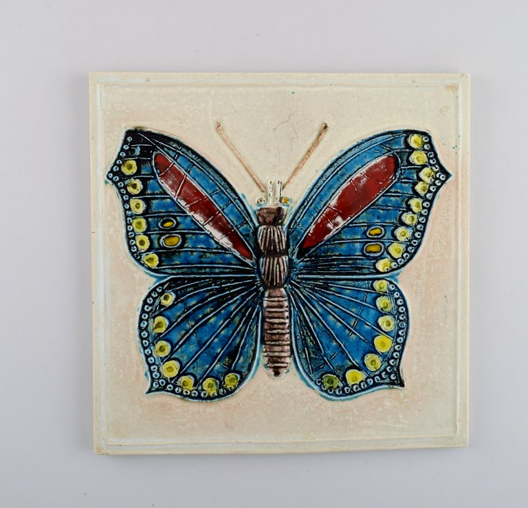 Lisa Larson for Gustavsberg. Wall plaque in glazed ceramics with butterfly. 1970