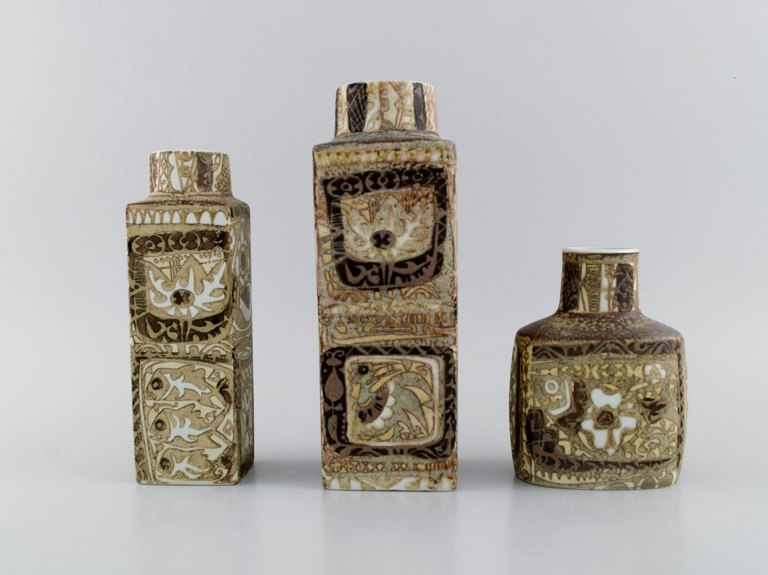 Nils Thorsson and Johanne Gerber for Aluminia, Royal Copenhagen.Three Baca vases with patterned glaze in sand and light brown shades. 1970s.