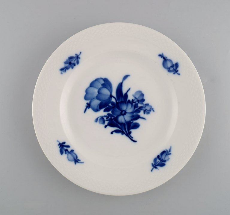 Royal Copenhagen Blå Blomst Flettet frokosttallerken. Modelnummer 10/8096. Tidligt 1900-tallet.