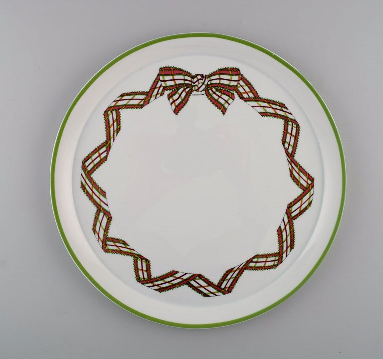 Limoges, Frankrig. Sjælden Christian Dior "Spring" bakke / fad i porcelæn dekoreret med bånd og sløjfe. 1980