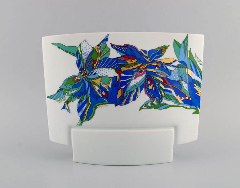 Large Rosenthal vase / flowerpot decorated with colorful flowers. 1970s.