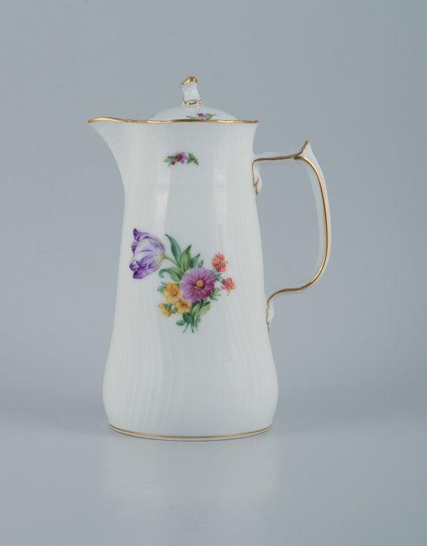 Royal Copenhagen Light Saxon Flower. Chocolate pitcher in hand-painted porcelain.