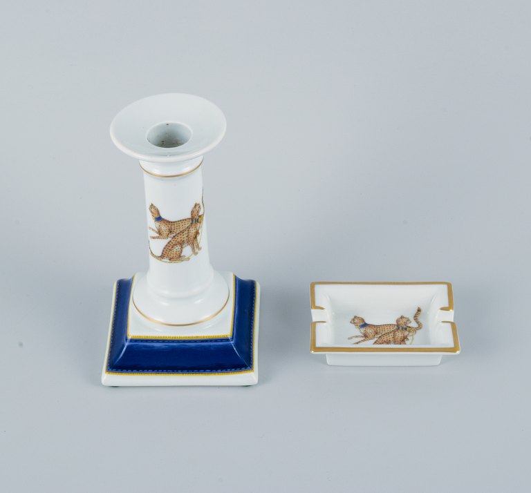 Porcelaine de Paris (Décor - Chasses Royales).Candlestick and small bowl hand-decorated with cheetahs and gold decoration.