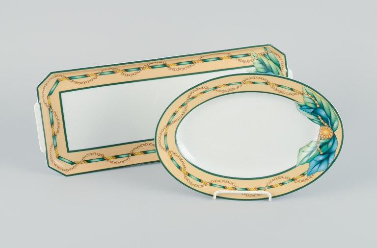 Giacomo Passera for Porcelaine de Paris - ”Les voyages de Bougainville”.Et stort aflangt fad samt et rundt fad.