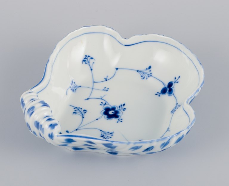Bing & Grøndahl, Musselmalet, håndmalet muslingeformet skål.