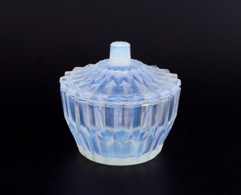 Sabino, France.Art Deco lidded jar in opaline art glass with a bluish tint.