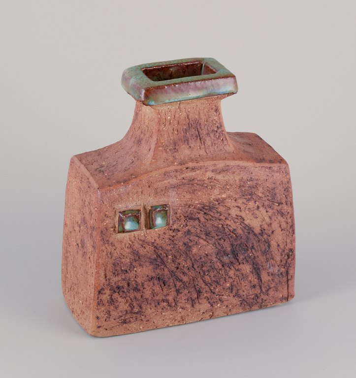 Curt Magnus Addin, own workshop, Swedish ceramic artist.Unique ceramic vase in a modernist style, made from chamotte clay.