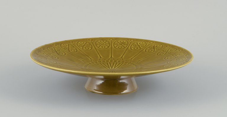Upsala Ekeby/Gefle, Sweden. Large ceramic centerpiece. Geometric pattern. Green-yellow glaze.