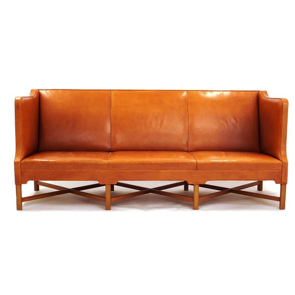 Kaare Klint three seater sofa 4118 with patinated natural leather. Very nice condition. L: 199cm. H: 82cm. D: 80cm