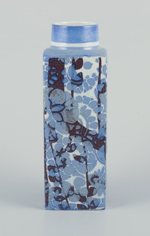 Johanne Gerber for Royal Copenhagen."Baca" vase with geometric pattern.
