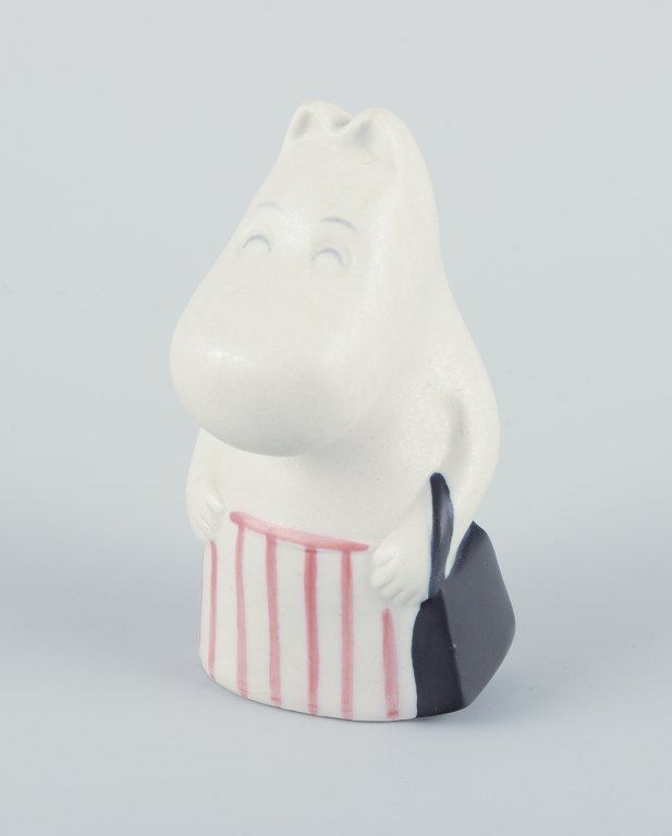 Arabia, Finland.Hand-painted ceramic figurine of Moominmamma from the Moomins.