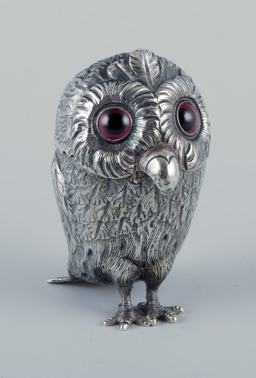 Edward Charles Brown Sjælden sennepskrukke udformet som ugle med isatte røde glasøjne.