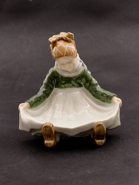 Royal Copenhagen Fano Girl 1315.