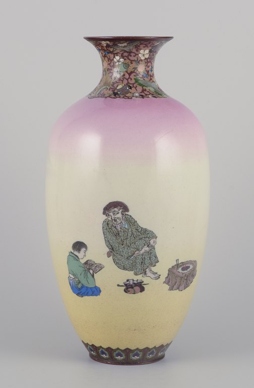 Japanese cloisonné vase. Hand-painted classical motif.