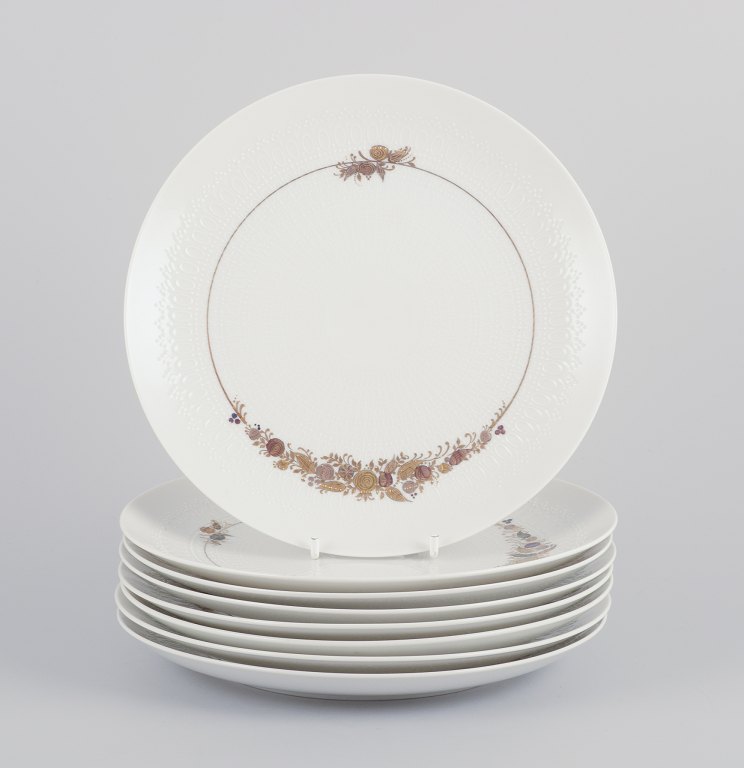Bjørn Wiinblad for Rosenthal Studioline 362. Et sæt på otte ”Romanze” frokosttallerkener i porcelæn.