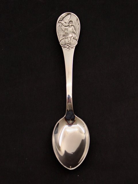 Thumbeliden children