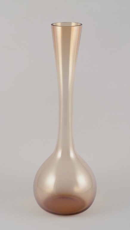 Arthur Percy for Gullaskruf Glasbruk, Swedish glass artist.Floor vase in art glass.