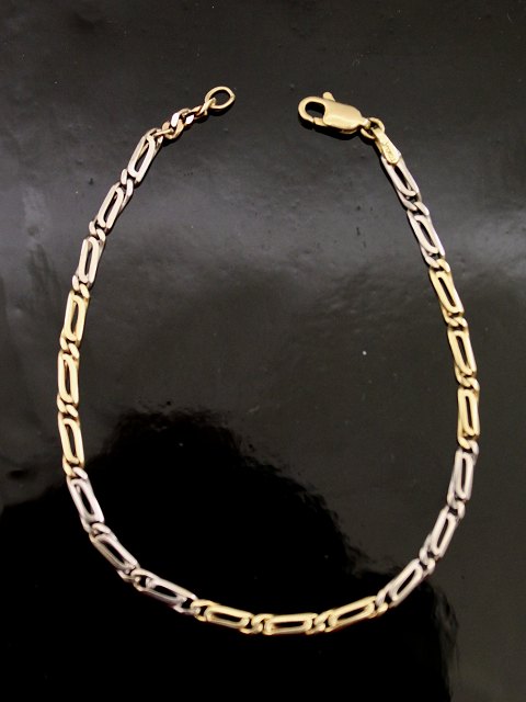 14 carat red and white gold bracelet