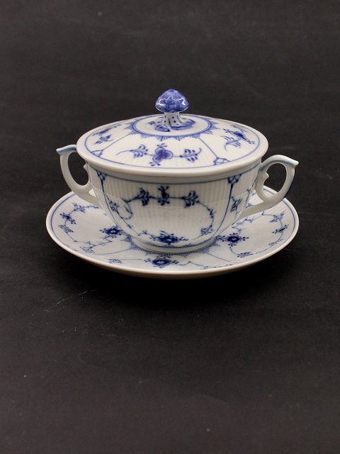 Royal Copenhagen blue fluting bouillon cup 1/2199
