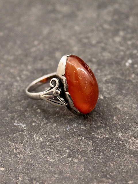 830 silver vintage silver ring with amber