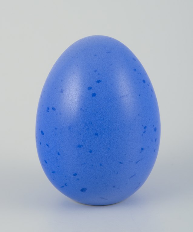 Höganäs Studio, Sverige.
Æg af stentøj.