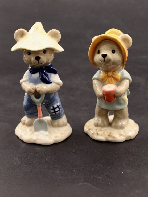 Et par B&G teddy bjørne Victoria og Victor 1999