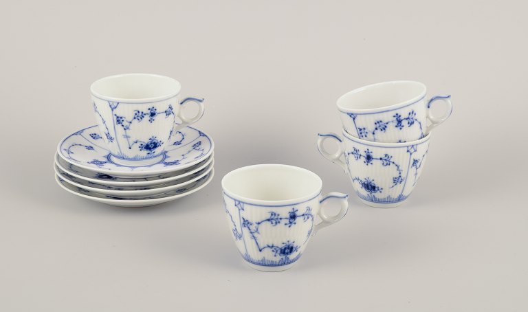 Royal Copenhagen Blue Fluted Plain.
A set of four coffee cups with saucers.