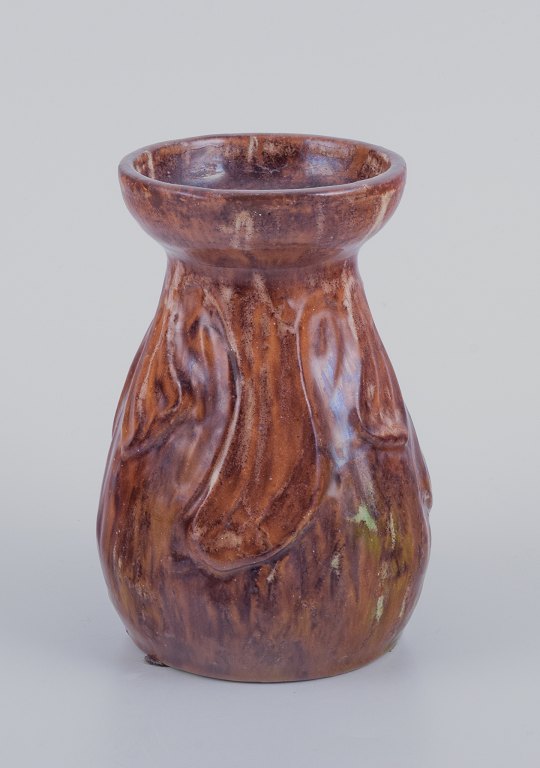 Møller & Bøgely. Unika skønvirkevase i glaseret keramik.