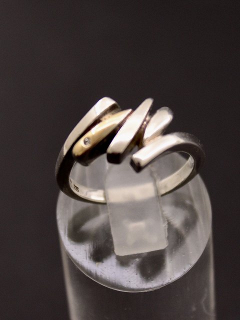 Sterling sølv ring med lille diamant
