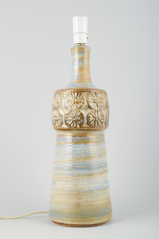 Arne Finne for Søholm.
Very large ceramic lamp with period-typical pattern.